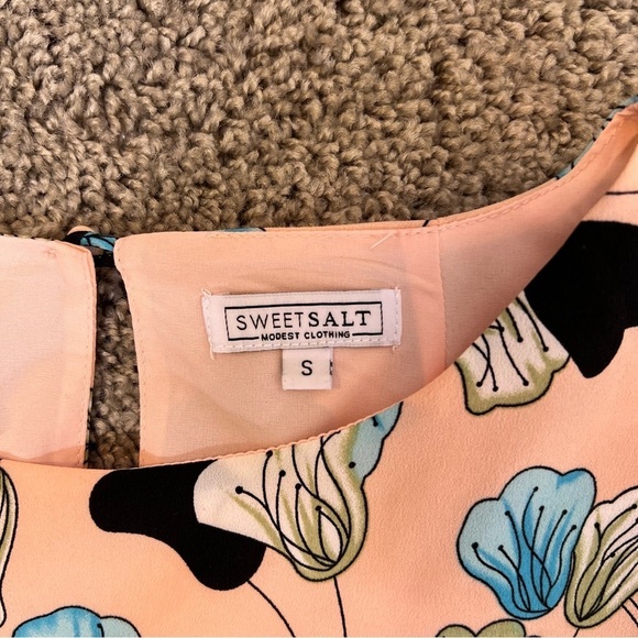 5/$25 Sweet salt small polyester spandex mix dress floral b46 - Picture 2 of 4